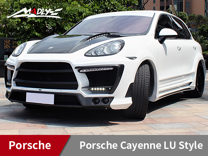 2011-2014 Porsche Cayenne LU Style Wide Body Kits With Middle Three Hole Exhaust Tips
